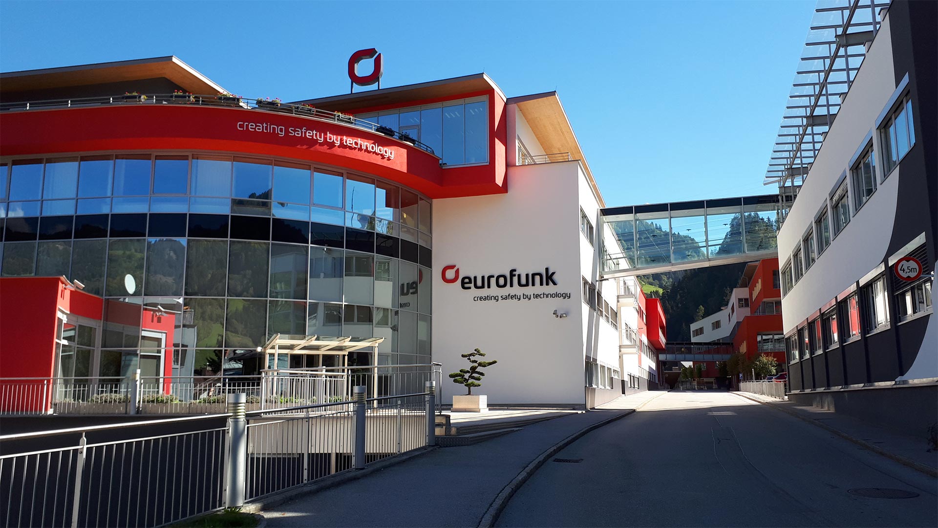 The company headquarters of eurofunk KAPPACHER in St. Johann im Pongau. (Photo eurofunk KAPPACHER)